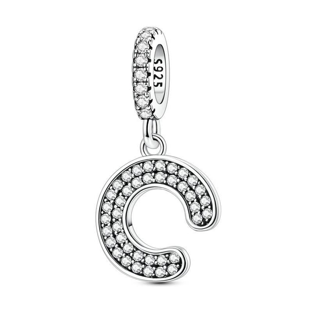 Inicial brillante C