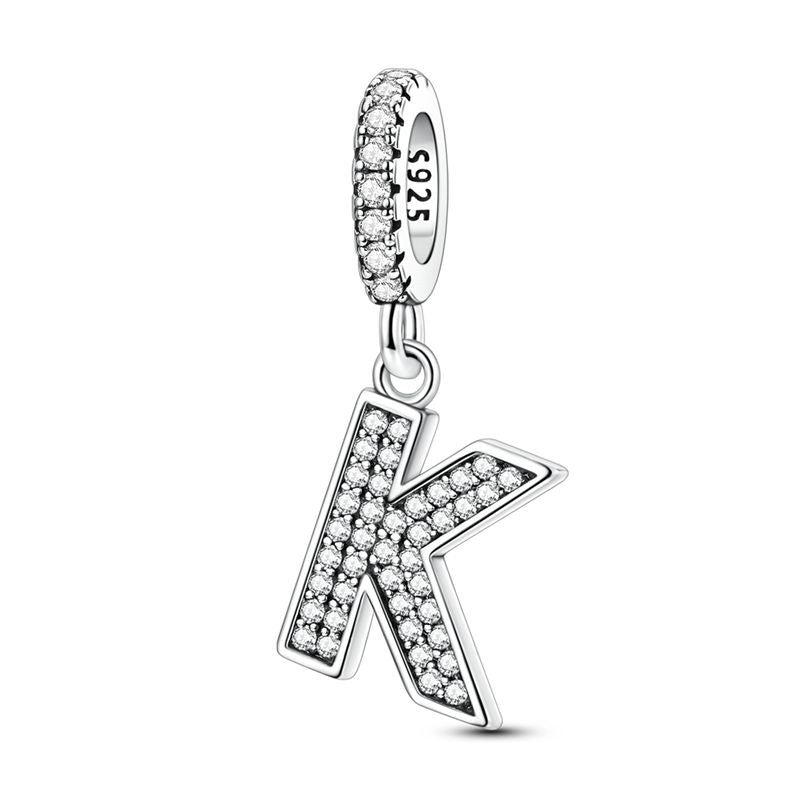 Inicial brillante K