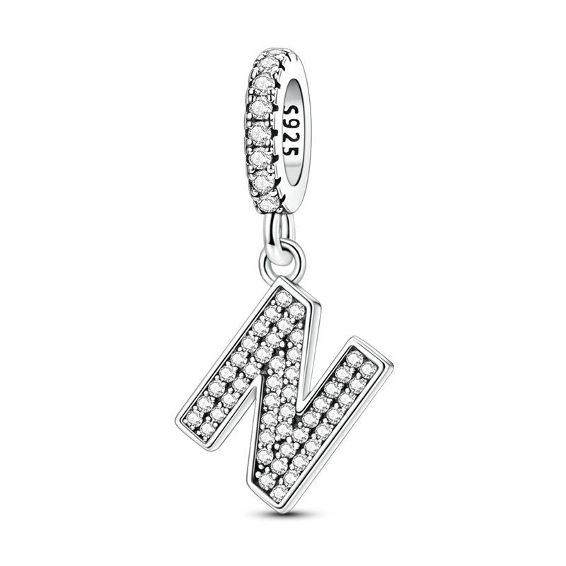 Inicial brillante N