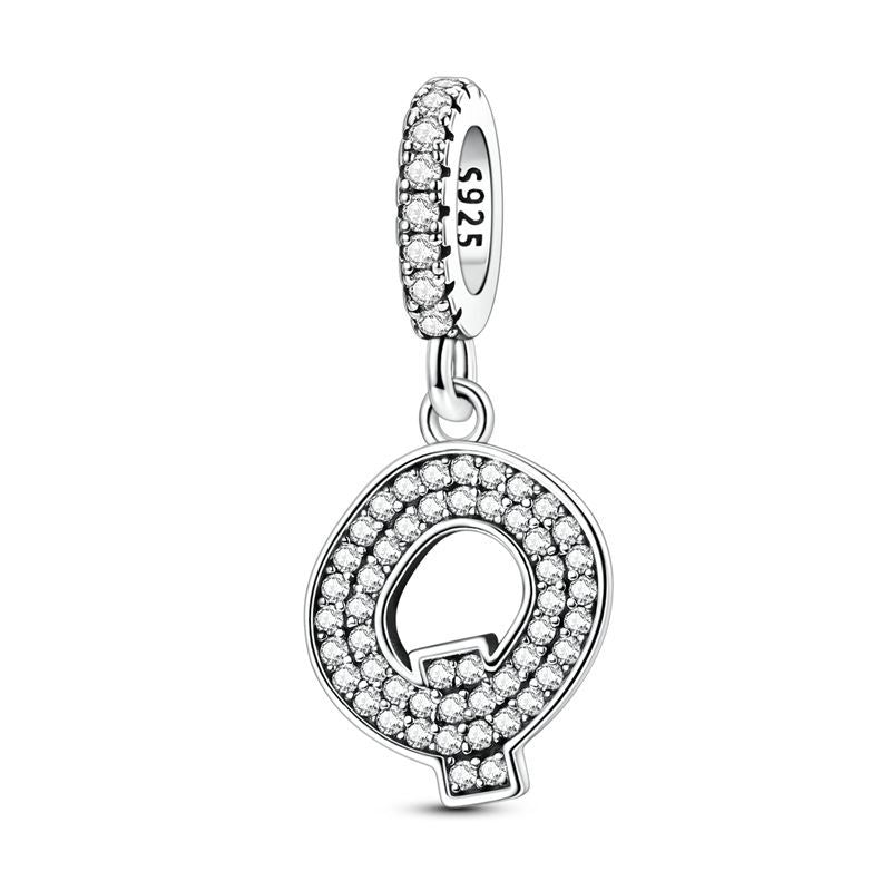 Inicial brillante Q