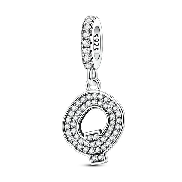 Inicial brillante Q